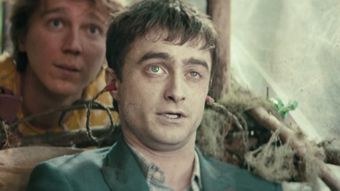 Człowiek-scyzoryk - Z filmu - Paul Dano, Daniel Radcliffe