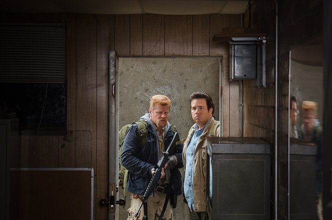 The Walking Dead - Season 6 - Twice as Far - Photos - Michael Cudlitz, Josh McDermitt