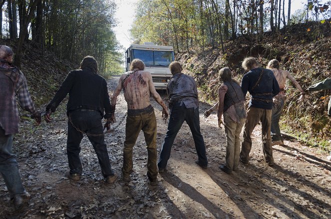 Walking Dead - Posledný deň na Zemi - Z filmu