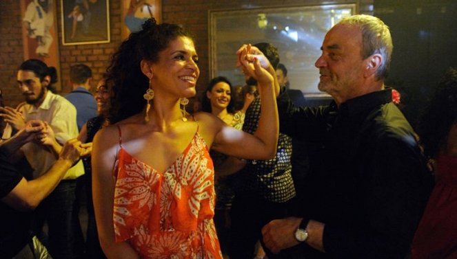 Papa und die Braut aus Kuba - Film - Isabelle Redfern, Walter Kreye