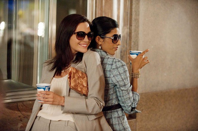 Royal Pains - The Hankover - Photos - Jill Flint, Reshma Shetty