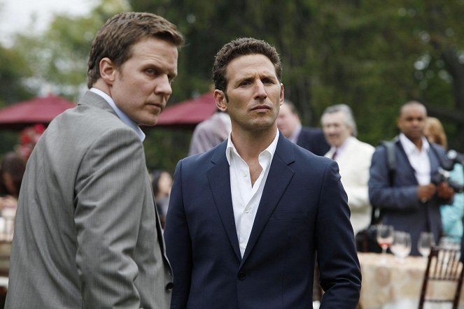 Royal Pains - Listen to the Music - De la película - Will Chase, Mark Feuerstein