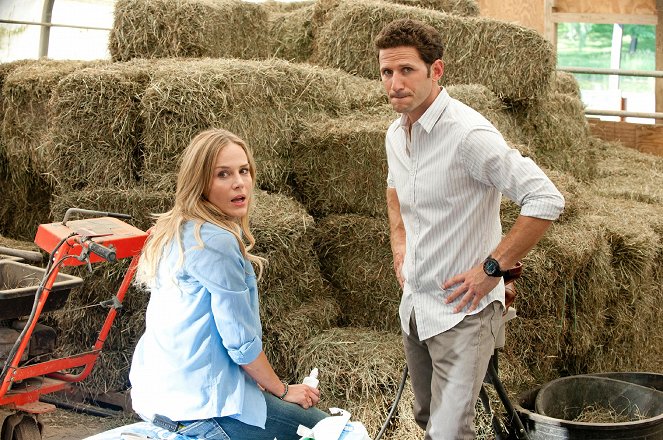 Royal Pains - Ein Apfel am Tag und du hättest dir den Arzt gespart - Filmfotos - Julie Benz, Mark Feuerstein