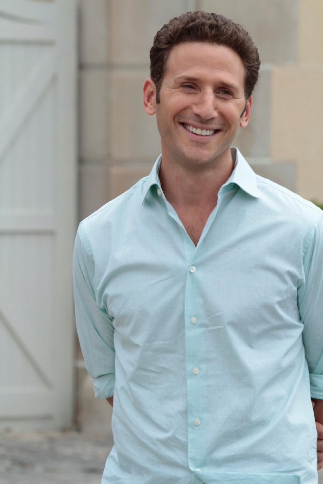 Royal Pains - Season 3 - A Little Art, A Little Science - Film - Mark Feuerstein