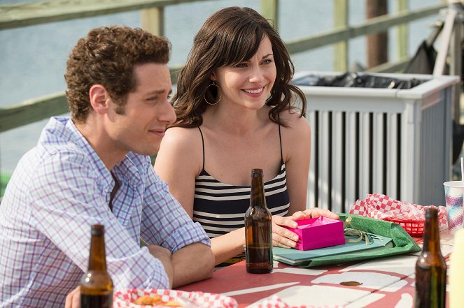 Royal Pains - Season 4 - A Guesthouse Divided - Photos - Paulo Costanzo, Jill Flint