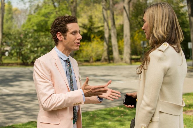 Royal Pains - Season 4 - A Guesthouse Divided - Photos - Paulo Costanzo