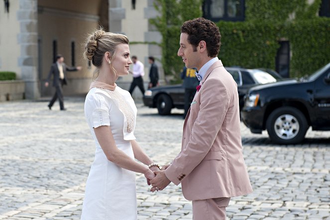Royal Pains - Hammertime - Photos - Brooke D'Orsay, Paulo Costanzo
