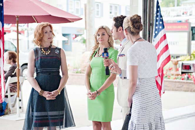 Royal Pains - A Trismus Story - Photos - Frances Conroy, Laura Bell Bundy, Paulo Costanzo