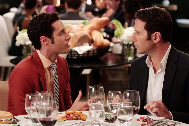 Royal Pains - Everybody Loves Ray, Man - Photos - Paulo Costanzo, Mark Feuerstein