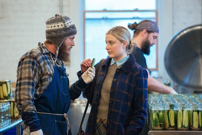 Maggie terve - Filmfotók - Travis Fimmel, Greta Gerwig