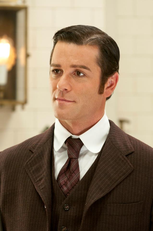 Murdoch Mysteries - Back and to the Left - Van film - Yannick Bisson
