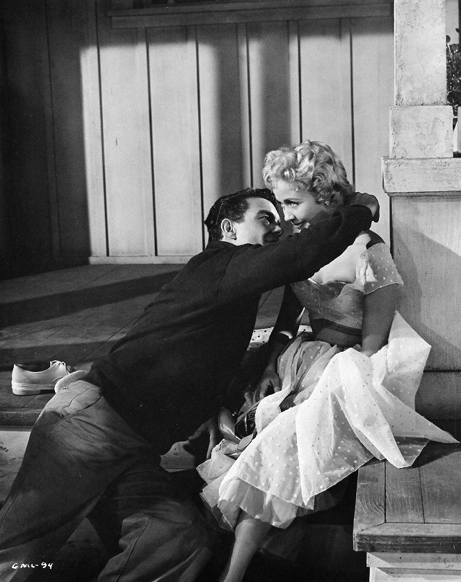 The Girl Most Likely - Z filmu - Cliff Robertson, Jane Powell