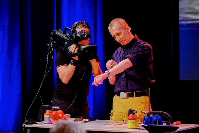 Science Busters - Wer nichts weiß, muss alles glauben - Filmfotos - Günther Paal