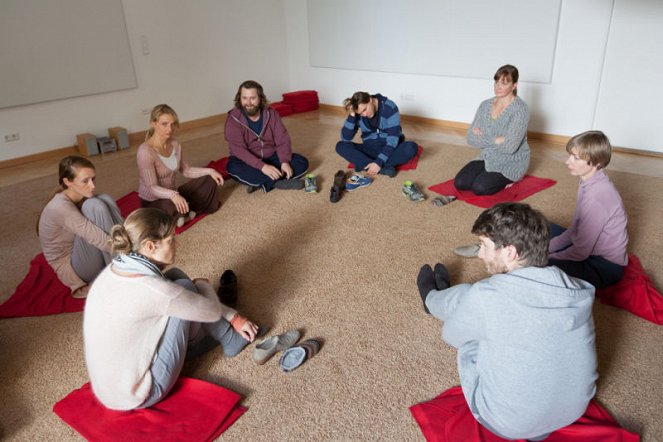 Marie Bäumer, Melanie Straub, Christina Große, Antoine Monot Jr., Max Hopp, Annette Paulmann, Anna Stieblich, Leopold Hornung