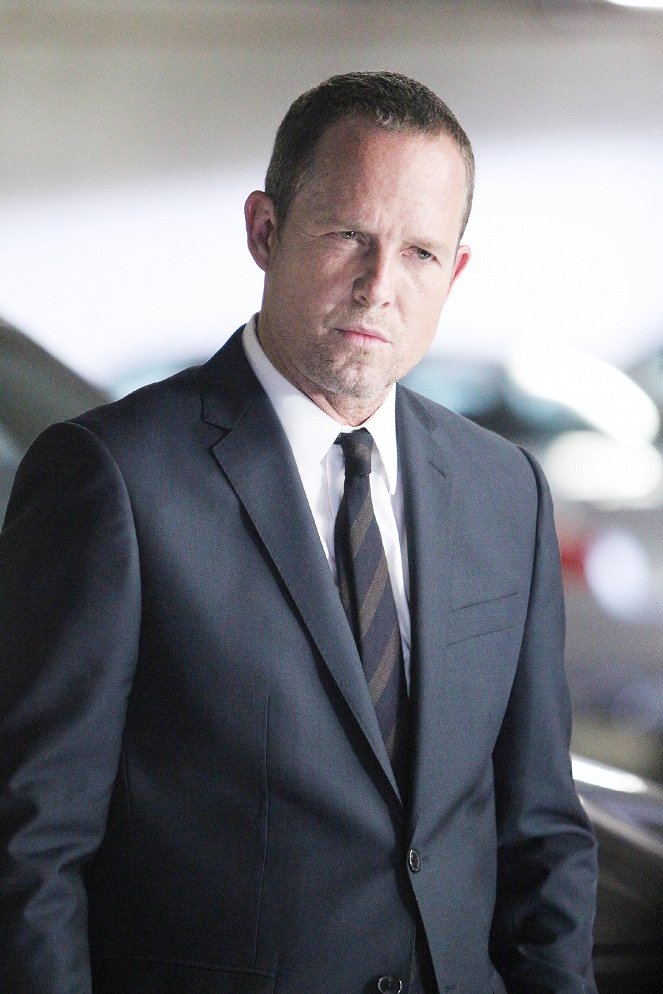 Battle Creek - Man's Best Friend - Do filme - Dean Winters