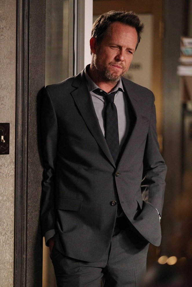 Battle Creek - Homecoming - Film - Dean Winters