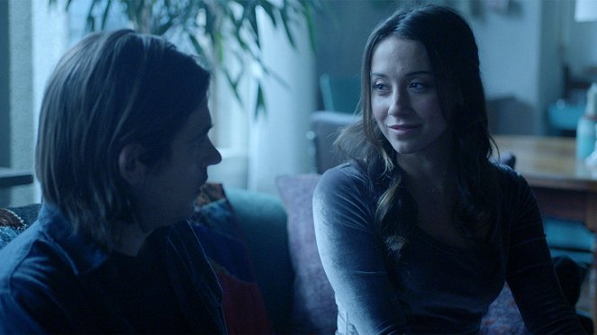 The Magicians - Thirty-Nine Graves - Van film - Jason Ralph, Stella Maeve