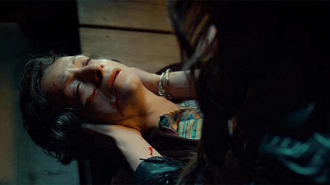 Wynonna Earp - Season 1 - Purgatory - Filmfotók