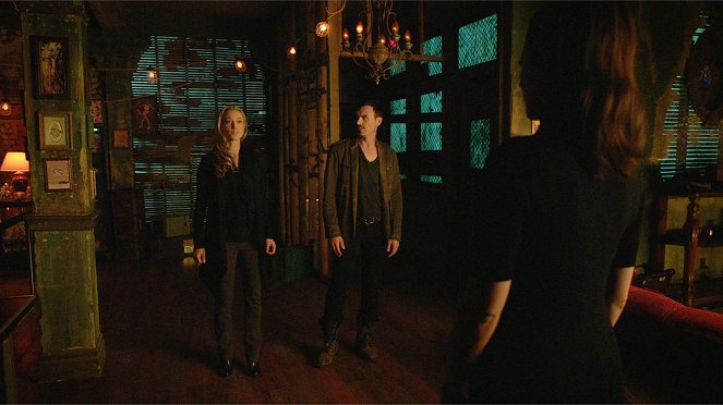 Lost Girl - Like Father, Like Daughter - Photos