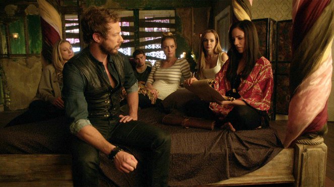 Lost Girl - Follow the Yellow Trick Road - Photos