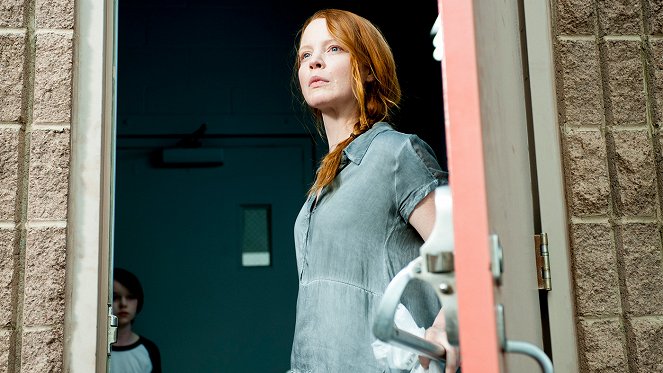 Dig - Catch You Later - Photos - Lauren Ambrose