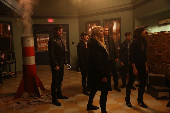 Once Upon a Time - Her Handsome Hero - Kuvat elokuvasta - Colin O'Donoghue, Ginnifer Goodwin, Jennifer Morrison, Josh Dallas, Jared Gilmore, Lana Parrilla