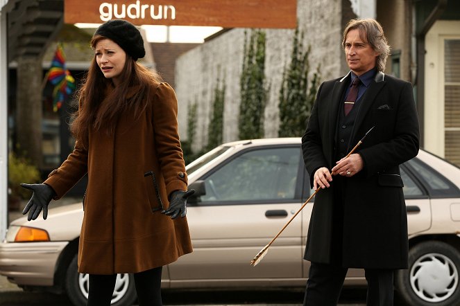 Once Upon a Time - Her Handsome Hero - Photos - Emilie de Ravin, Robert Carlyle