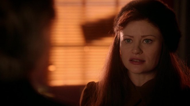 Once Upon a Time - Her Handsome Hero - Photos - Emilie de Ravin