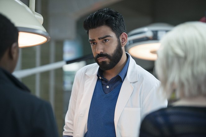 iZombie - Season 2 - He Blinded Me... With Science - Photos