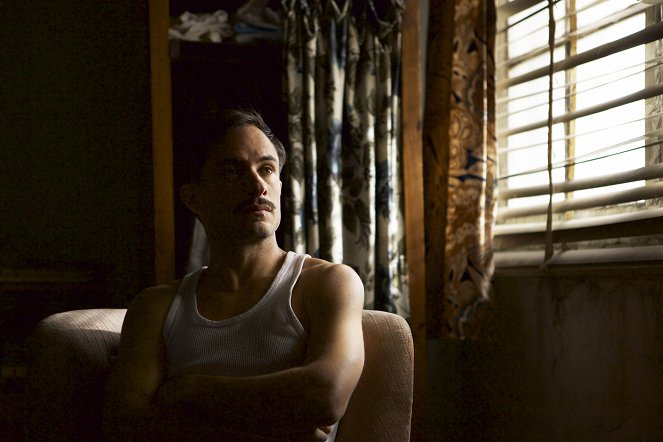 Neruda - Photos - Gael García Bernal