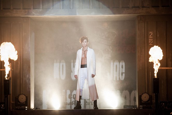 Runway Cop - Photos - Ji-hwan Kang