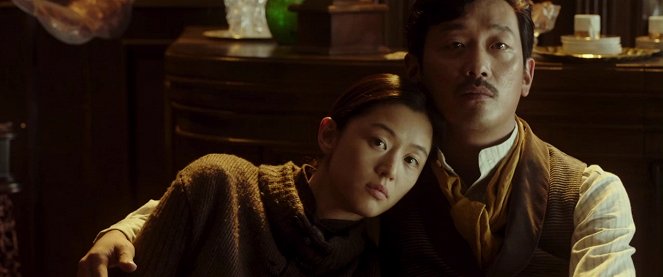 A bérgyilkosság - Filmfotók - Ji-hyun Jun, Jung-woo Ha