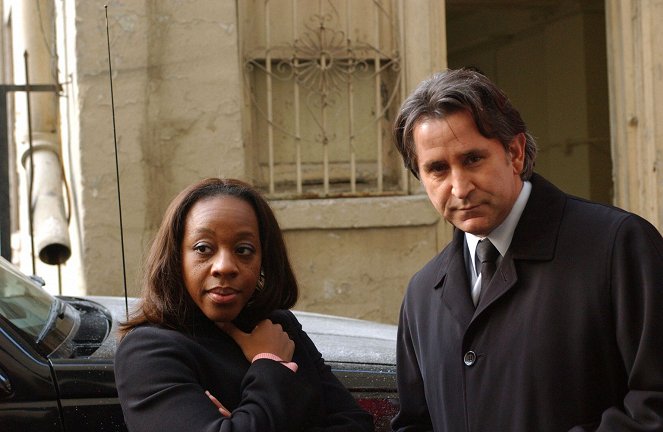 Without a Trace - Hawks and Handsaws - Photos - Marianne Jean-Baptiste, Anthony LaPaglia