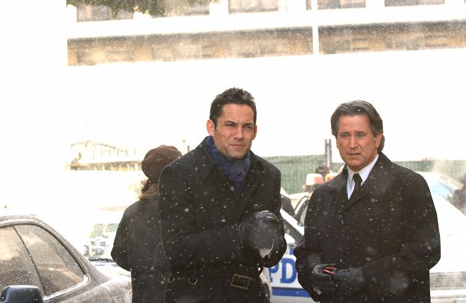 Without a Trace - Hawks and Handsaws - Z filmu - Enrique Murciano, Anthony LaPaglia