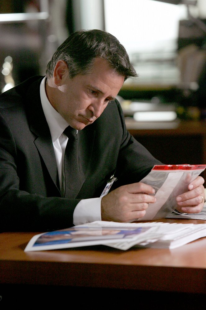 Without a Trace - Season 4 - Lost Time - Photos - Anthony LaPaglia