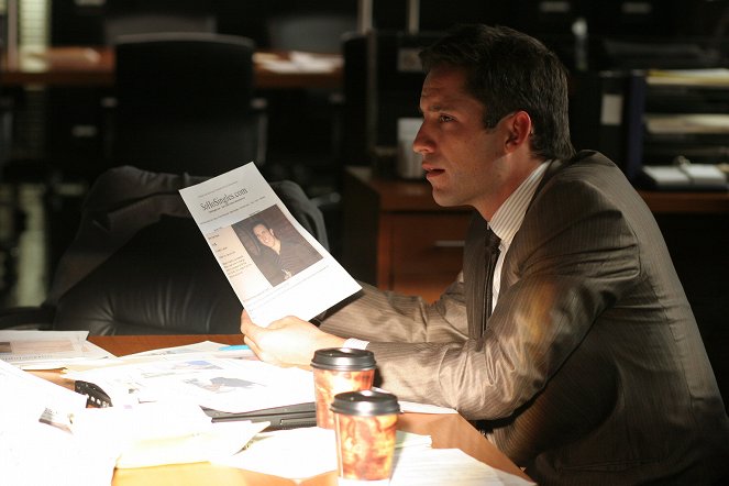 FBI : Portés disparus - Season 4 - Honor Bound - Film - Enrique Murciano