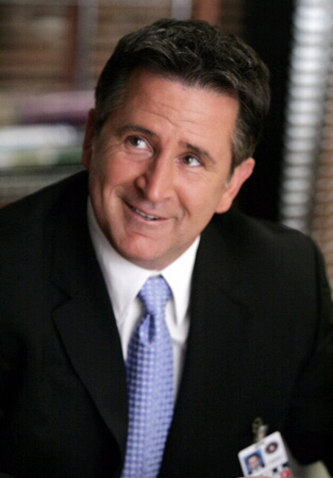 Without a Trace - Season 4 - Shattered - Photos - Anthony LaPaglia