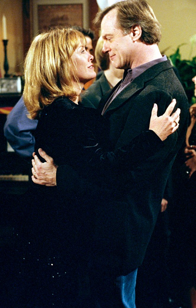 7th Heaven - One Hundred - Photos - Catherine Hicks, Stephen Collins