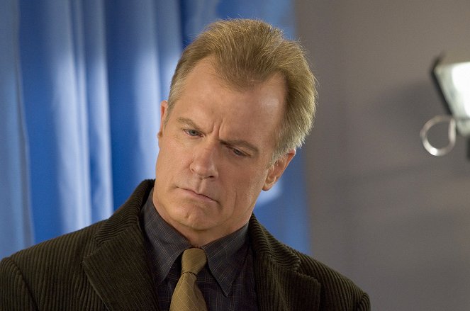 7th Heaven - A Pain in the Neck - Photos - Stephen Collins