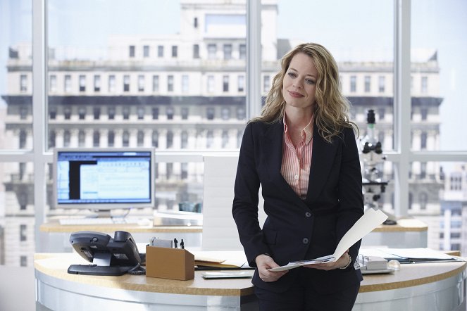 Body of Proof - All in the Family - Film - Jeri Ryan