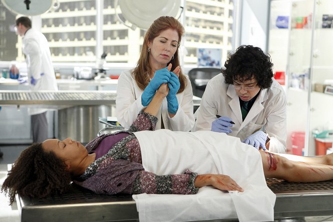 Body of Proof - Missing - Photos - Dana Delany, Geoffrey Arend