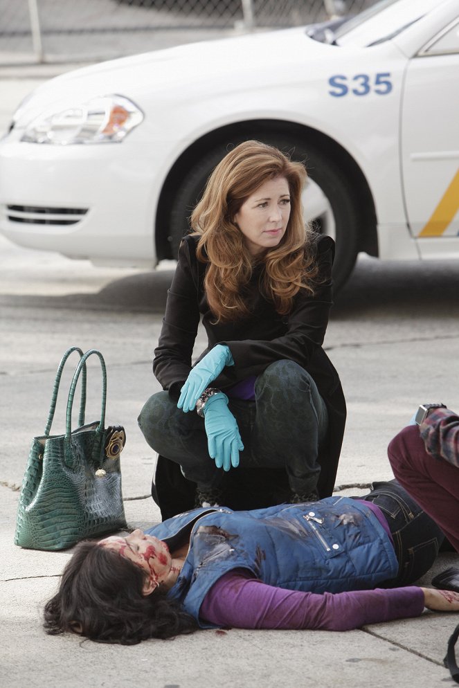 Body of Proof - Disappearing Act - Van film - Dana Delany