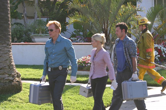 CSI: Miami - Season 1 - Eine explosive Mischung - Filmfotos - Emily Procter, Rory Cochrane, David Caruso
