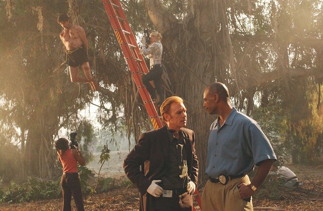 CSI: Miami - Season 1 - Der Tote am Baum - Filmfotos - Lenny von Dohlen, Emily Procter, David Caruso