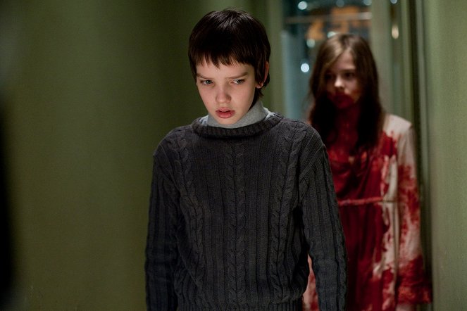 Let Me In - Photos - Kodi Smit-McPhee, Chloë Grace Moretz