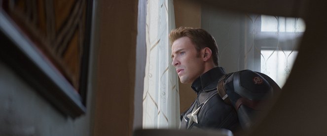 Captain America: Civil War - Photos - Chris Evans