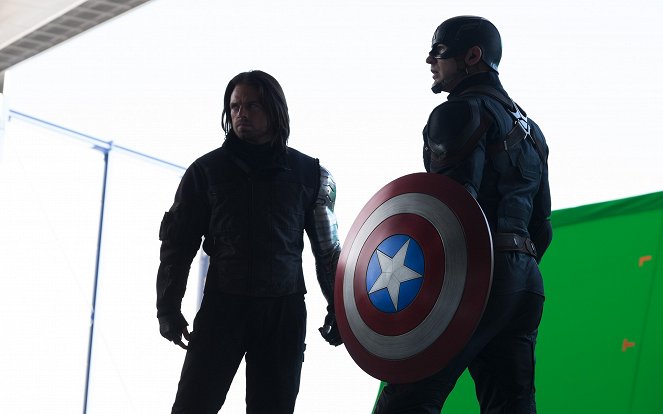 Captain America: Občanská válka - Z natáčení - Sebastian Stan, Chris Evans