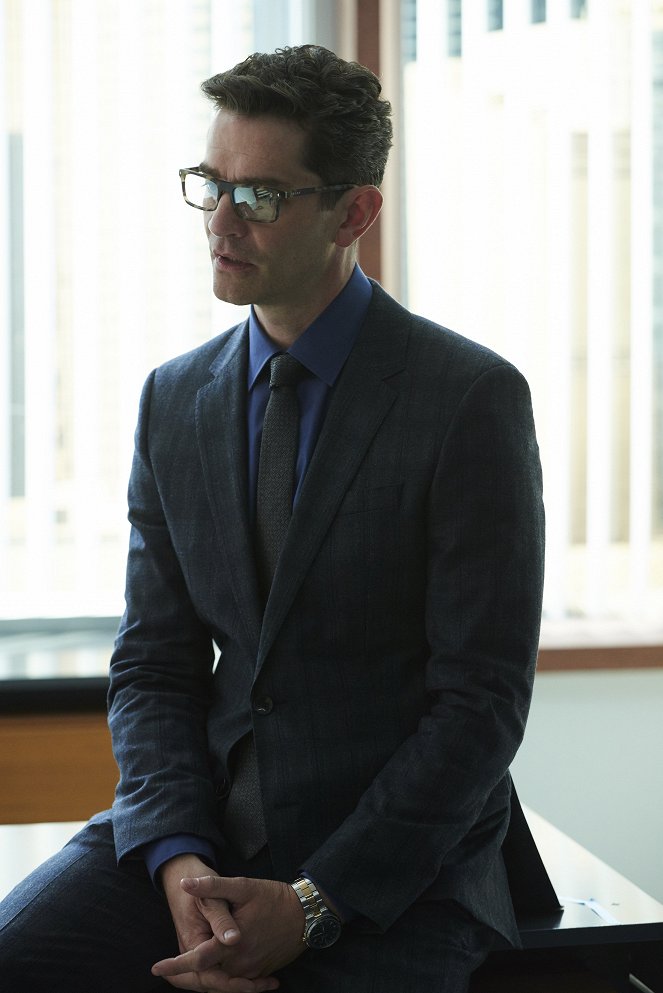 Orphan Black - The Weight of This Combination - Photos - James Frain