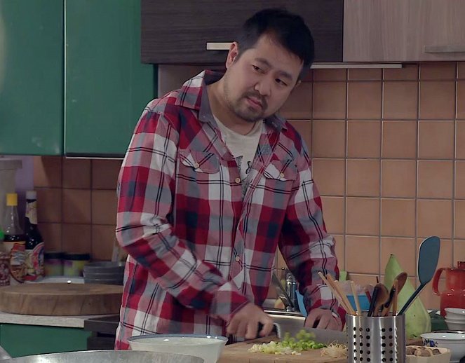 Ohnivý kuře - Velká dortová pomsta - Z filmu - Viet Anh Doan
