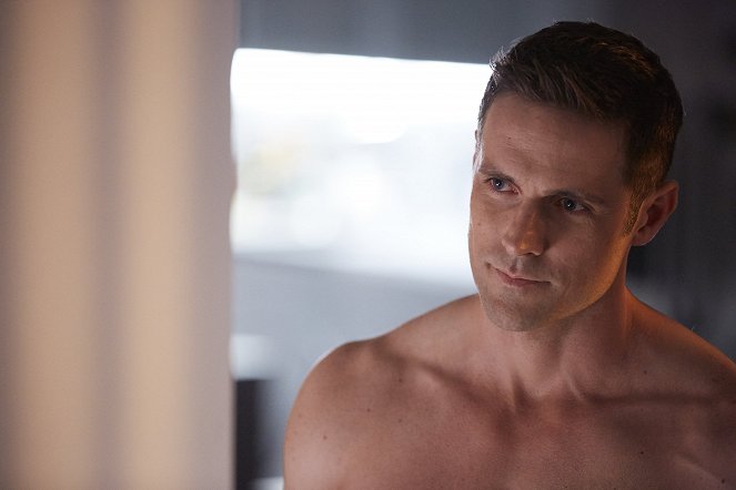 Orphan Black - Season 4 - The Collapse of Nature - Photos - Dylan Bruce
